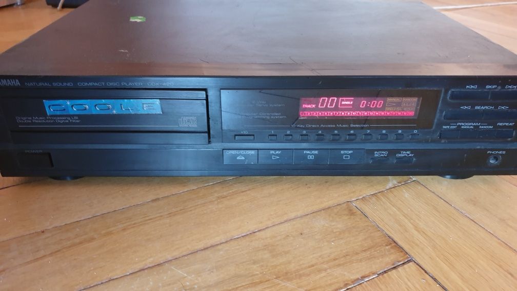 Vand CD Player Yamaha CDX-420 vintage, vechi