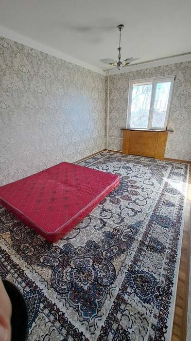 Шахристанская, 2/3/4 Срочно Продаётся квартира не торец