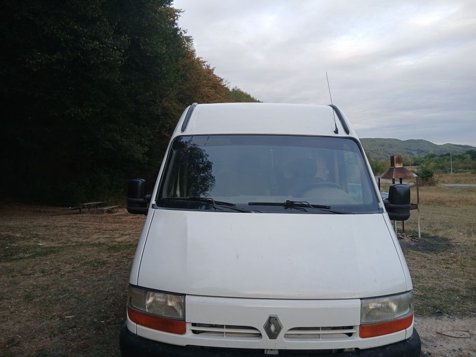 Vând Renault Master