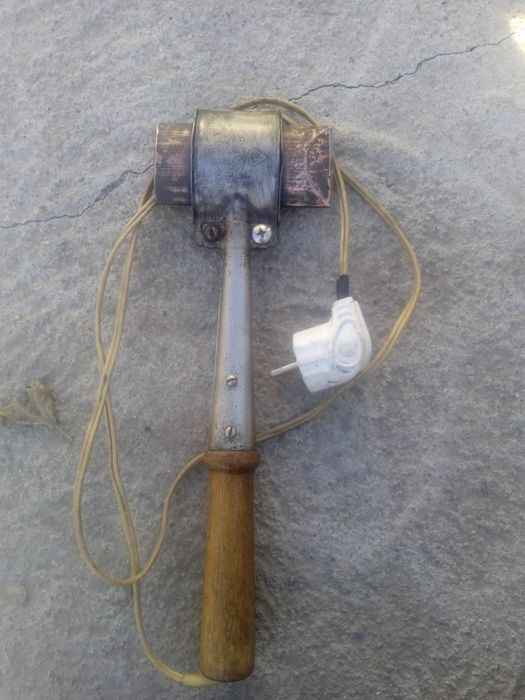 Паяльник 220 вольт 200 вт СССР в рабочем состоянии продам