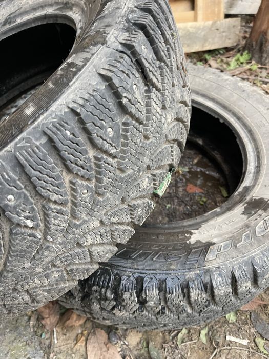 Зимняя резина пара в отличном состояний