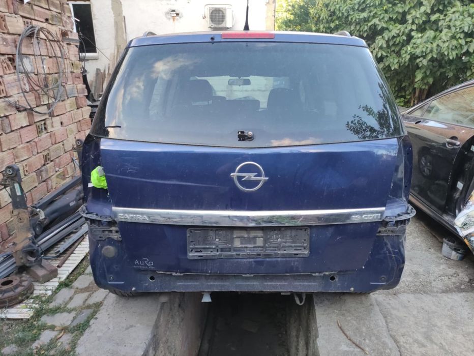 НА ЧАСТИ Опел Зафира Б 1.9cdti 120к.с