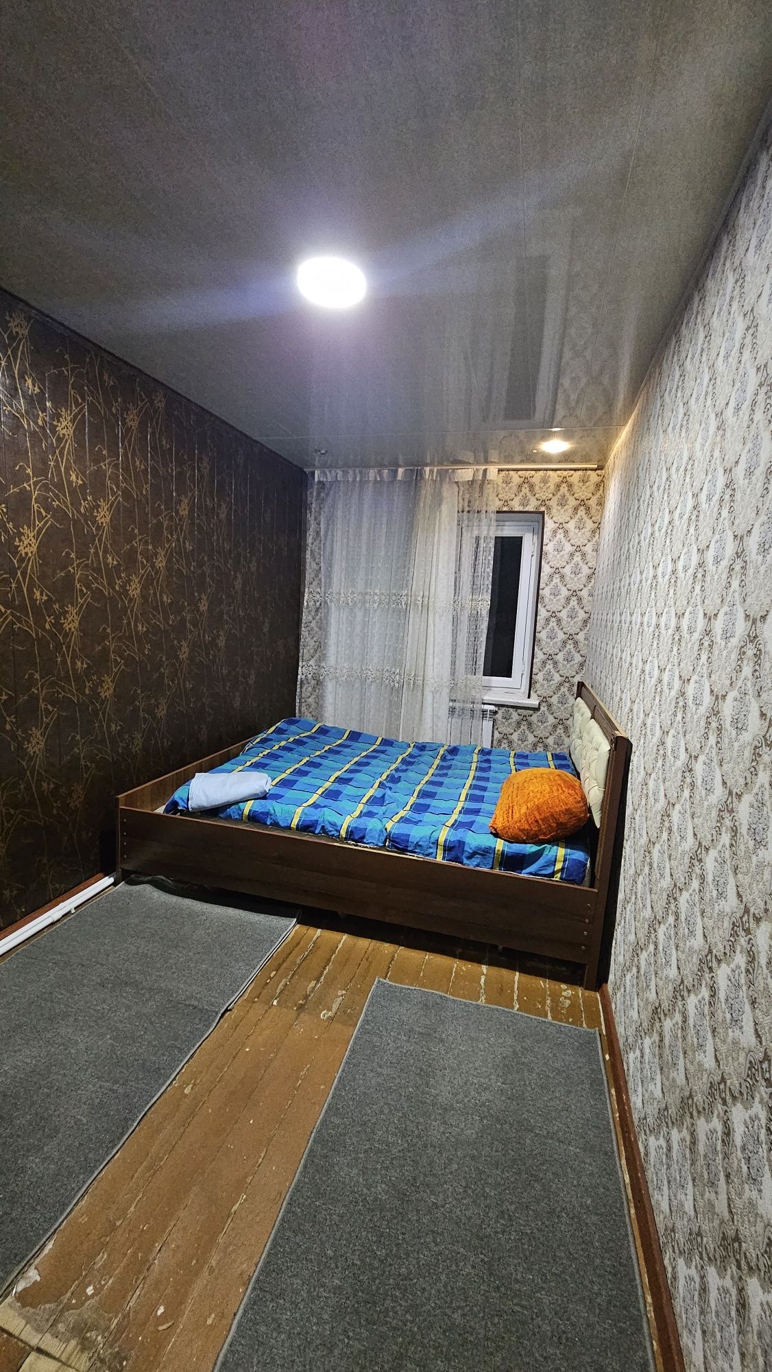 Квартира Чарвак дуслик махаласи 3 хоналий 3 этаж 48дом 7 кв Бочка 1 км