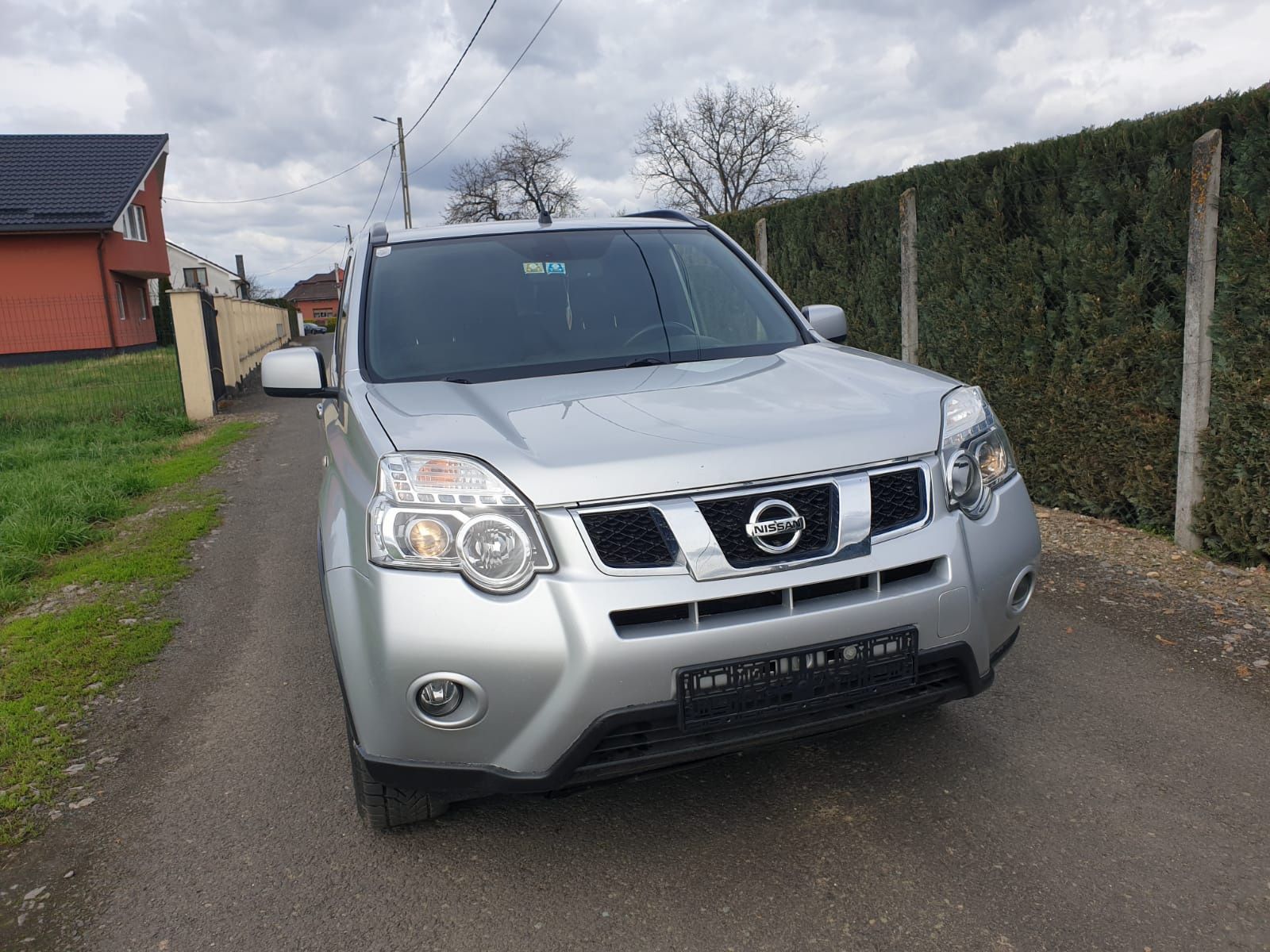 NISSAN X-TRAIL. 4X4. an fab  2012. EURO,5