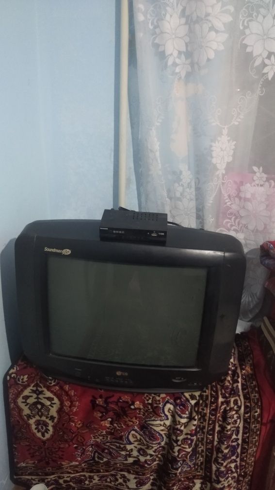LG-телевизор сотилади