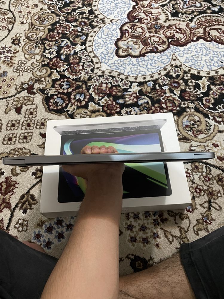 Macbook Pro M1 8/256