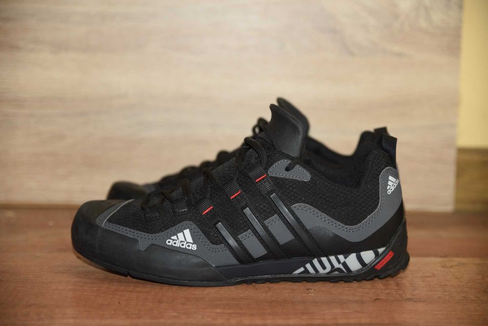 Adidas Terrex оригинални 42 номер на едно излизане