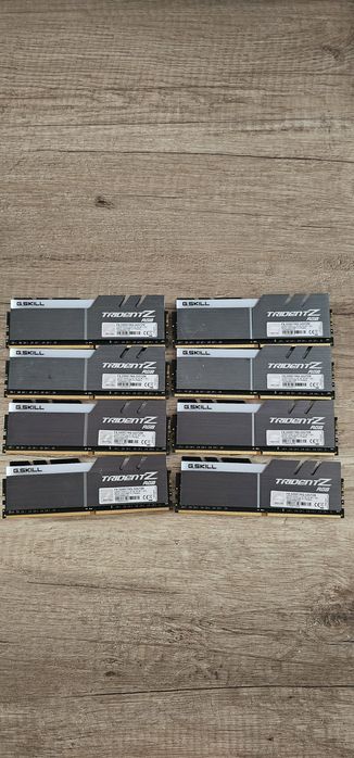 Memorie 32GB DDR4 Gskill TridentZ RGB
