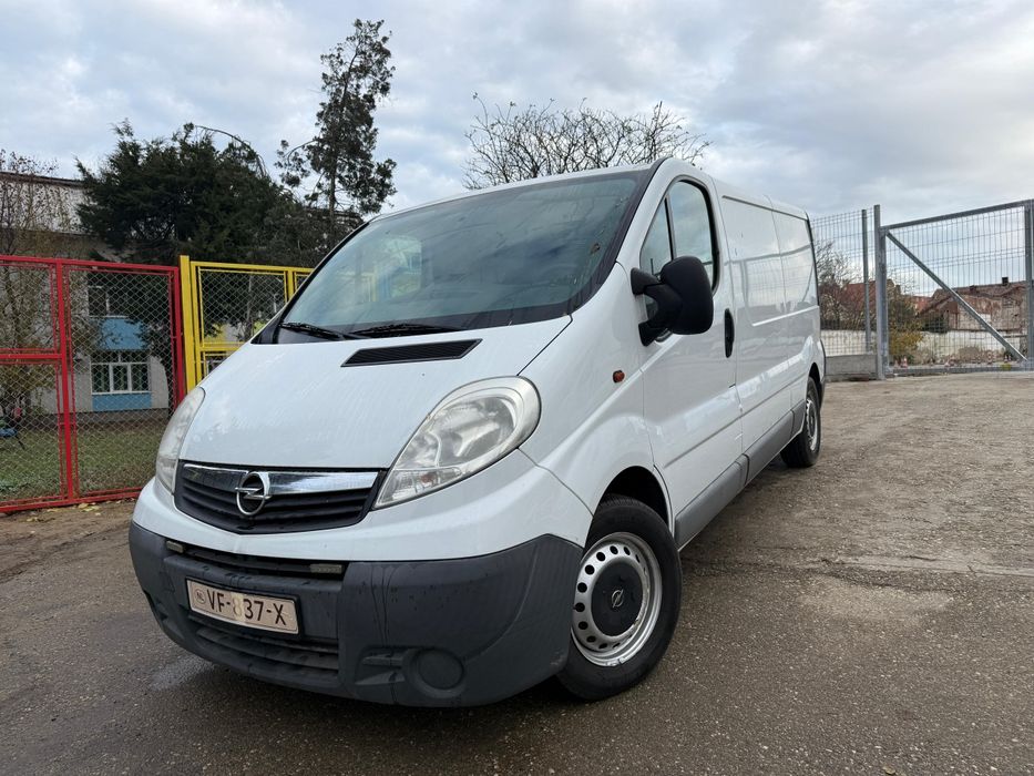 Opel Vivaro Renault Trafic extra lung 2014 euro 5 clima !