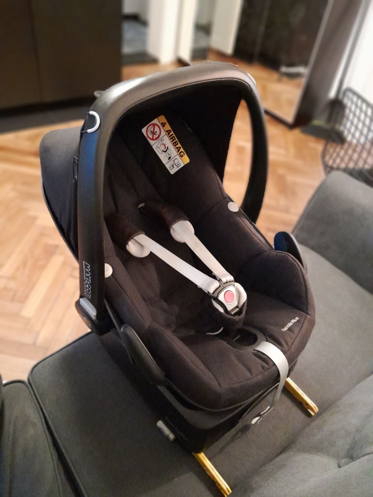 Scoica + Baza auto Maxi Cosi FamilyFix Base