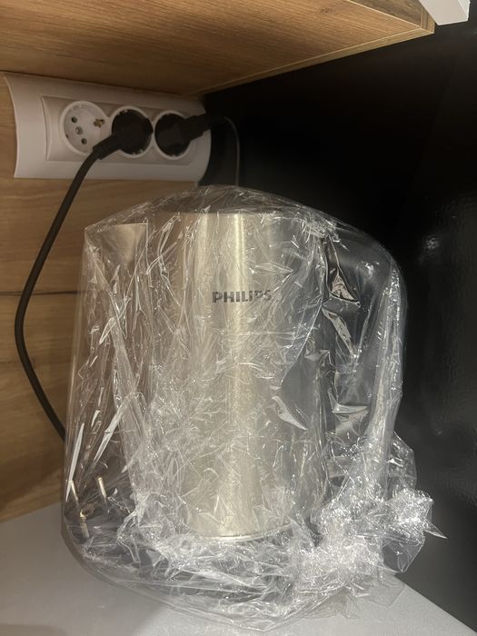 Електрическа кана PHILIPS 2200W 1,7л