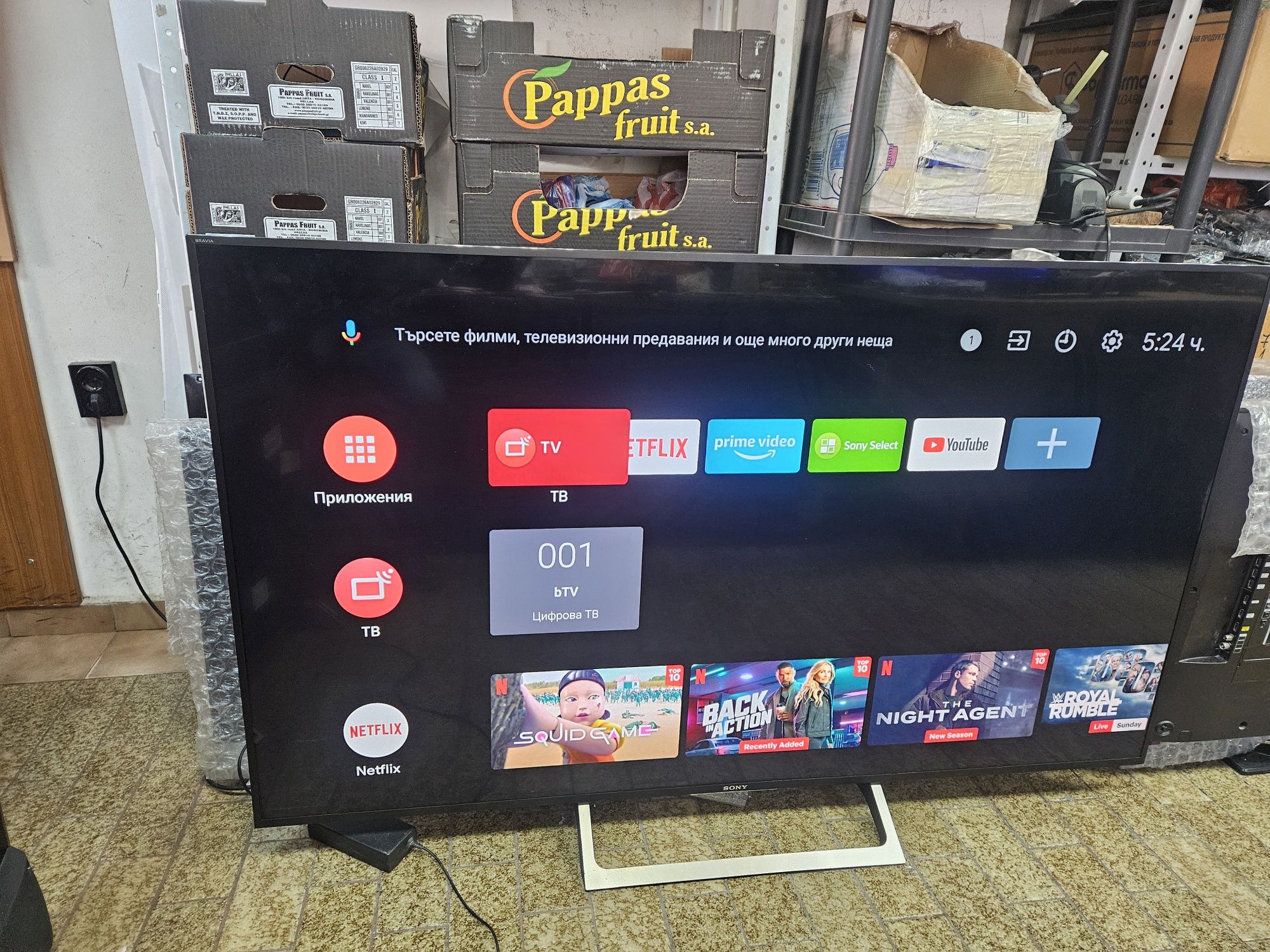 Продавам SONY KD-65XE8599