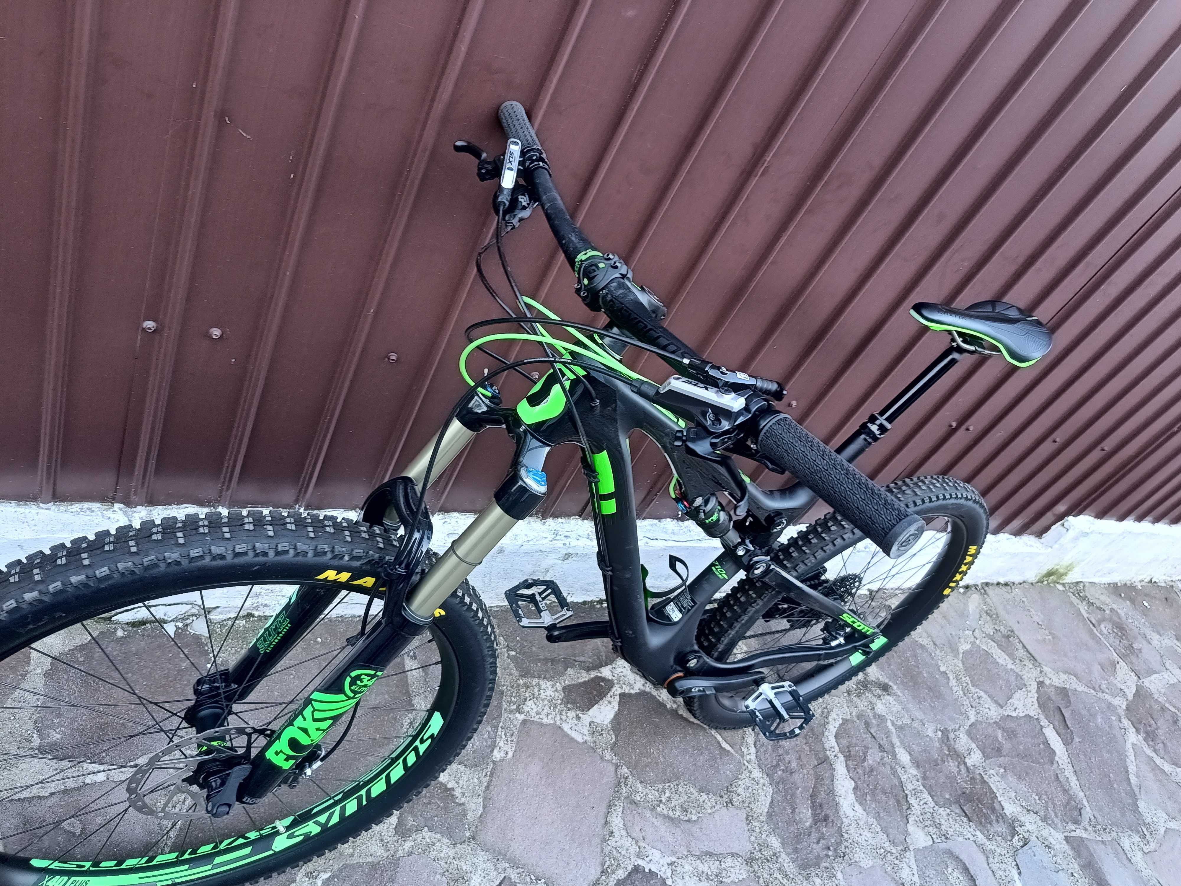 Bicicleta Scott Genius 710 carbon 27.5+ foarte intretinuta