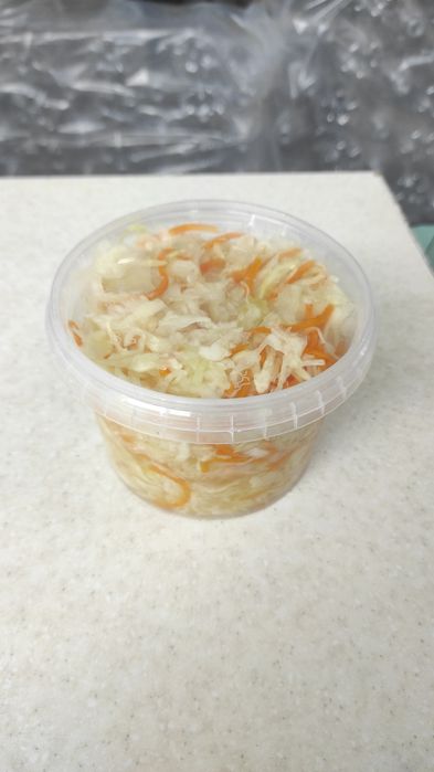 Капуста квашеная домашняя.