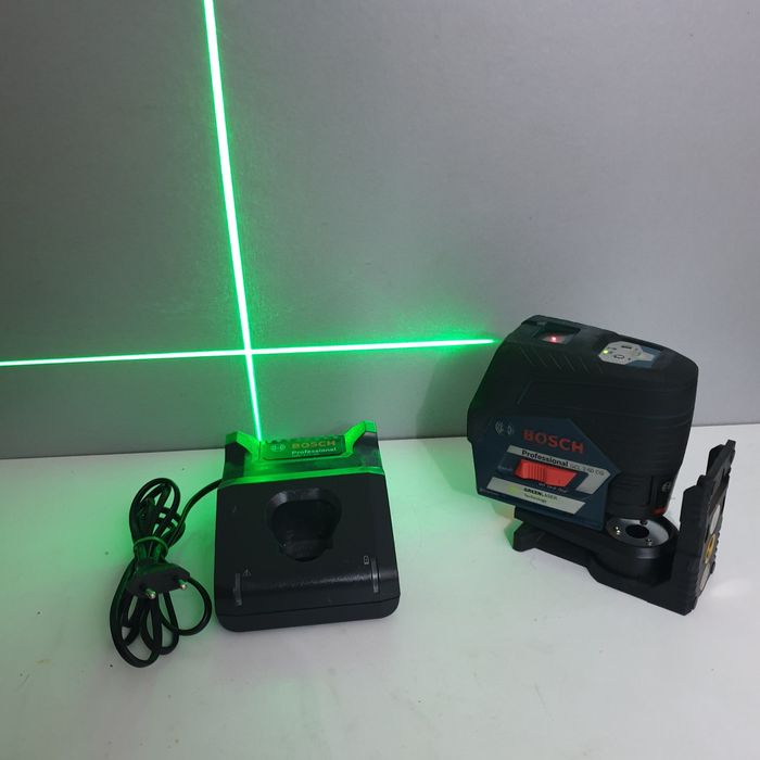 Bosch GCL 2-50CG Laser liniar în cruce raza verde