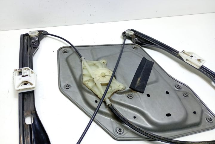 Macara  dreapta fata Skoda Superb a 2-a generatie (facelift)