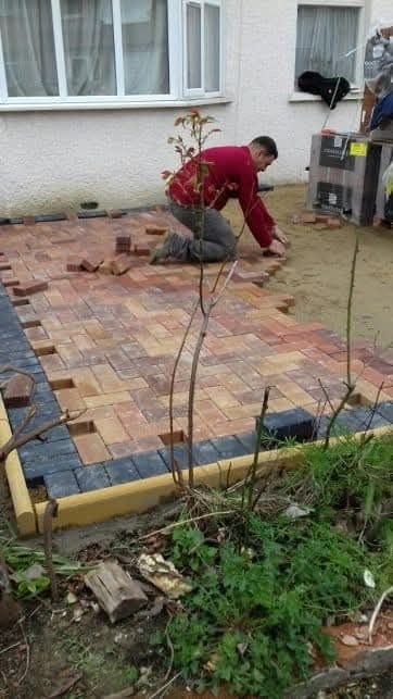 Executam lucrări de pavaje și rigole de orice tip