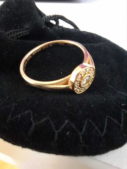 Inel de aur cu diamante