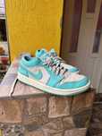 Vand Air Jordan Low Sanddrift , marimea 39, folositi de cateva ori .