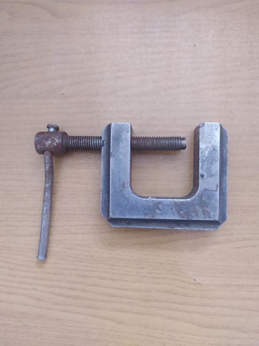 Крепеж-держатель