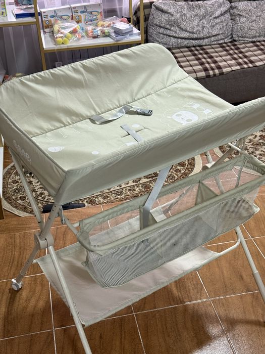 Пеленальный столик