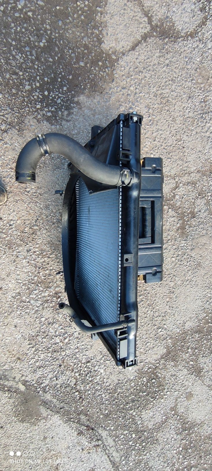 Воден радиатор за Киа Соренто 2.5/140 црди Voden radiator za Sorento