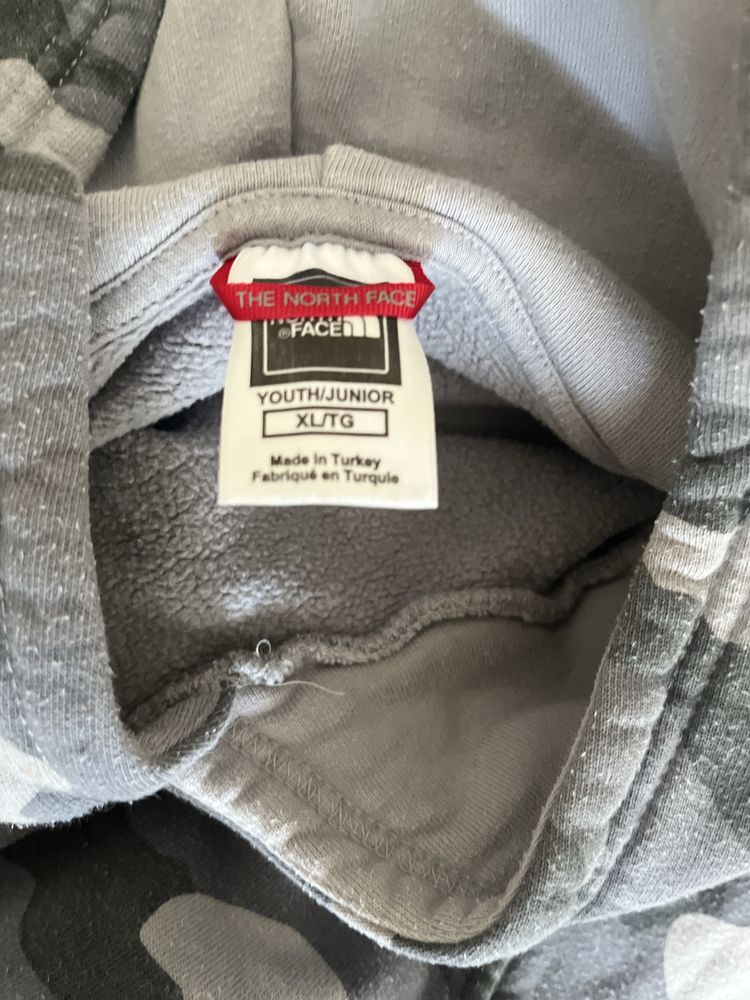 Сив NorthFace суичър