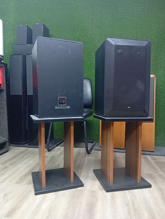 Тонколони BRAUN LS-100