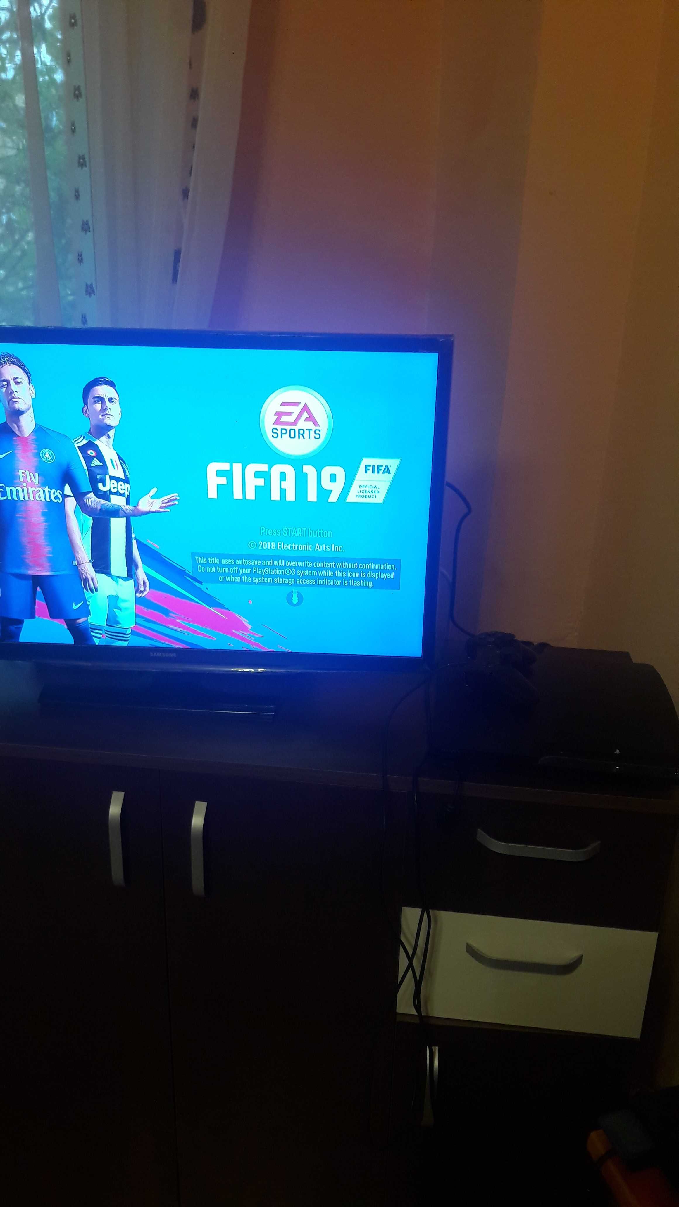 PS3 Play Station 3 slim modat,OK,hard disc 320 gb,30 jocuri  de top
