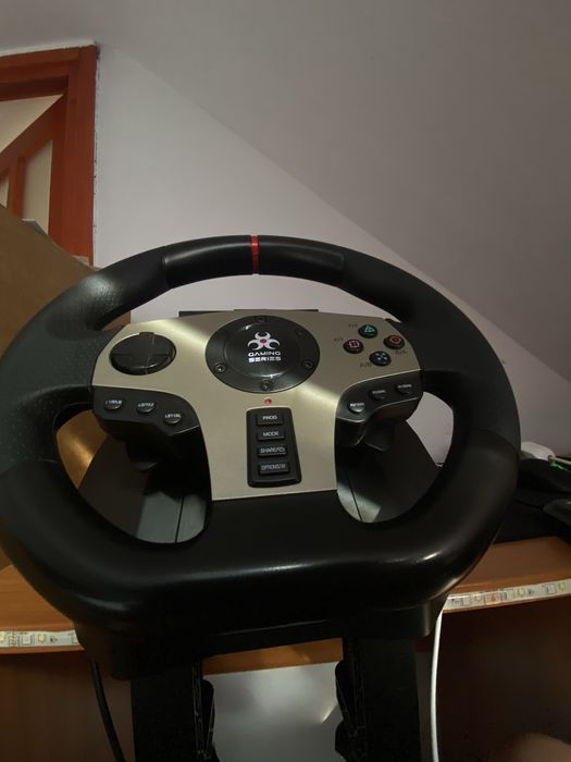 Volan gaming myria MG7418