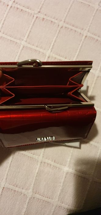 Кожен дамски портфейл Conti