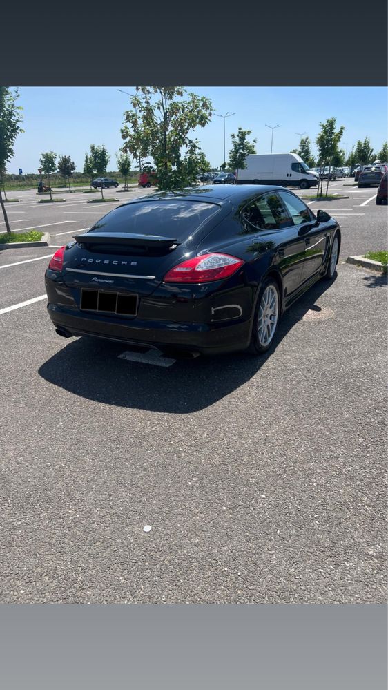 Porsche Panamera 2013 Platinum Edition