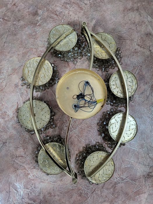 Продаётся люстра