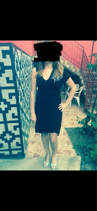 Rochie eleganta, elastica Liu Jo, se muleaza bine pe corp