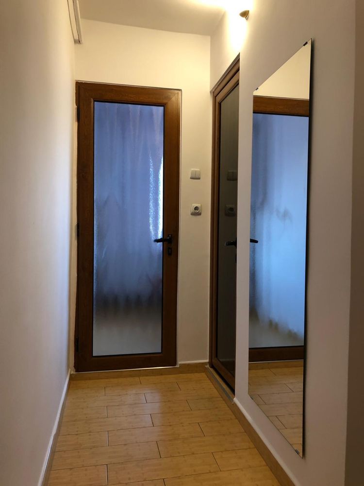 Proprietar ofer spre închiriere apartament cu o cameră