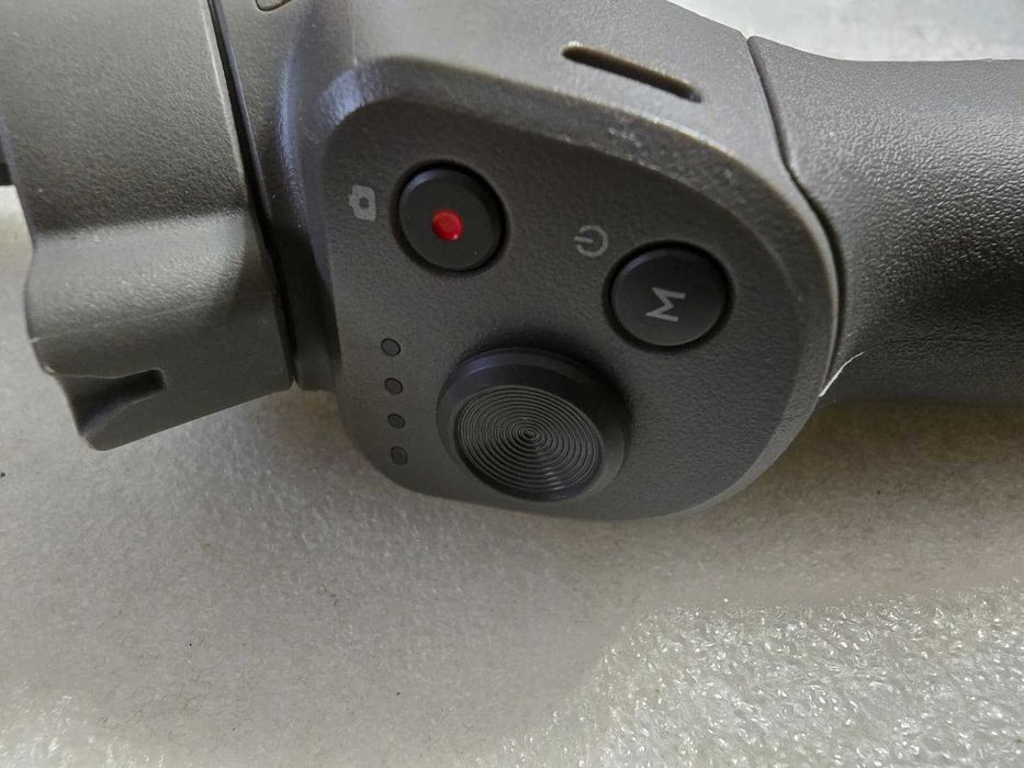 Sistem de Stabilizare Smartphone DJI Osmo Mobile 3 Bluetooth 3 AXE