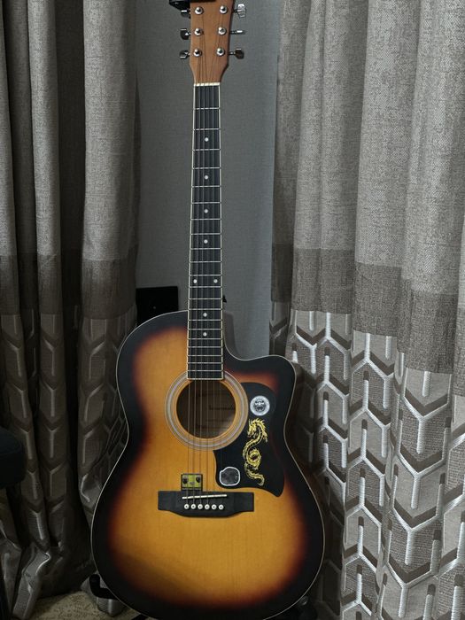 Продам гитару акустическую