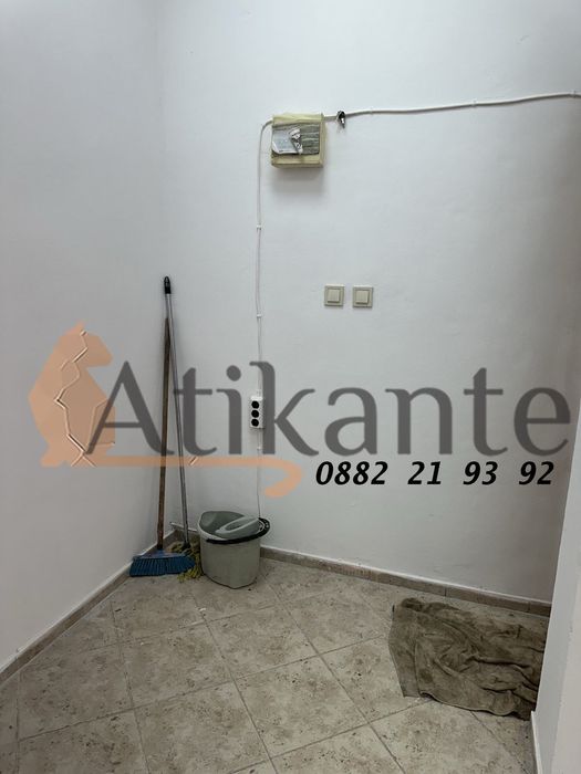 Дава се под наем Магазин в София, Център - 50 кв.м за 612 € - Снимка #3