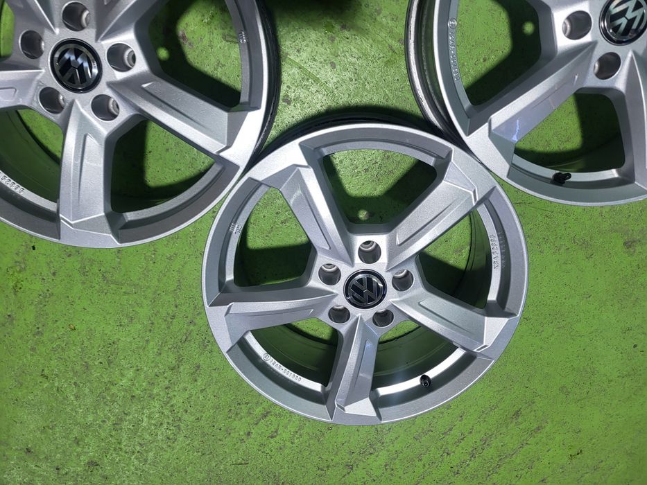 17 5x112 Vw Passat Tiguan Touran Caddy Golf 5х112