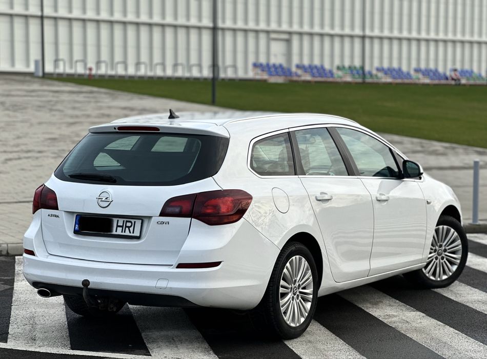 Opel Astra J 2.0CDTI 160CP - An 2012 / Euro 5