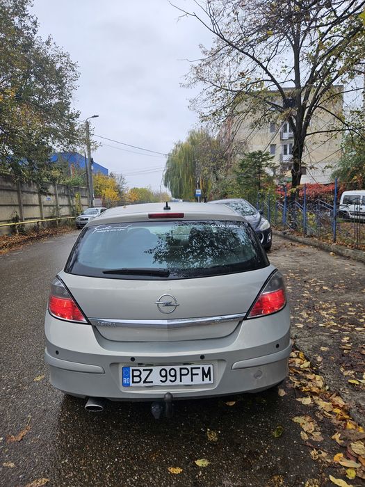 Vând Opel Astra H