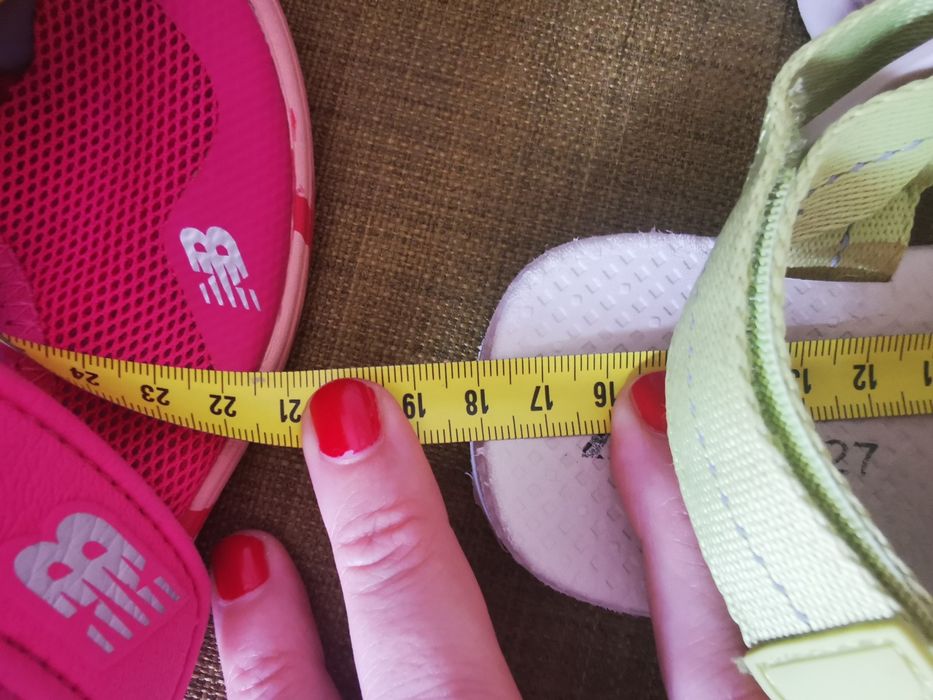 Sandale Zara fete/baieti marimea 27, aprox 17.8 cm