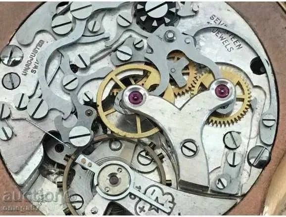 Златен хронограф мъжки ръчен часовник от 1950г.