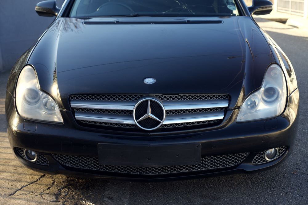 Grila frontala, grila capota, grila radiator Mercedes CLS W219 FL