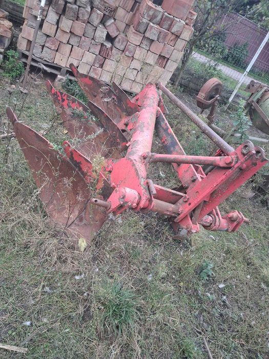 Plug 1500 lei  detalii la telefon