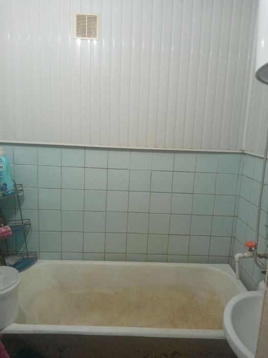 Orginal orqasi 3 xona, 4-etaj sotiladi