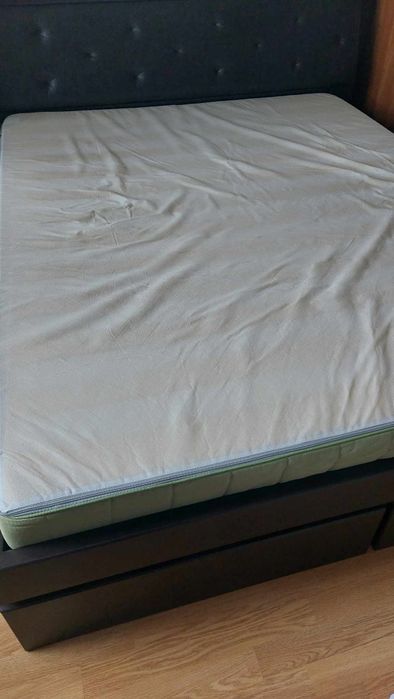 Vând ce se vede in poza