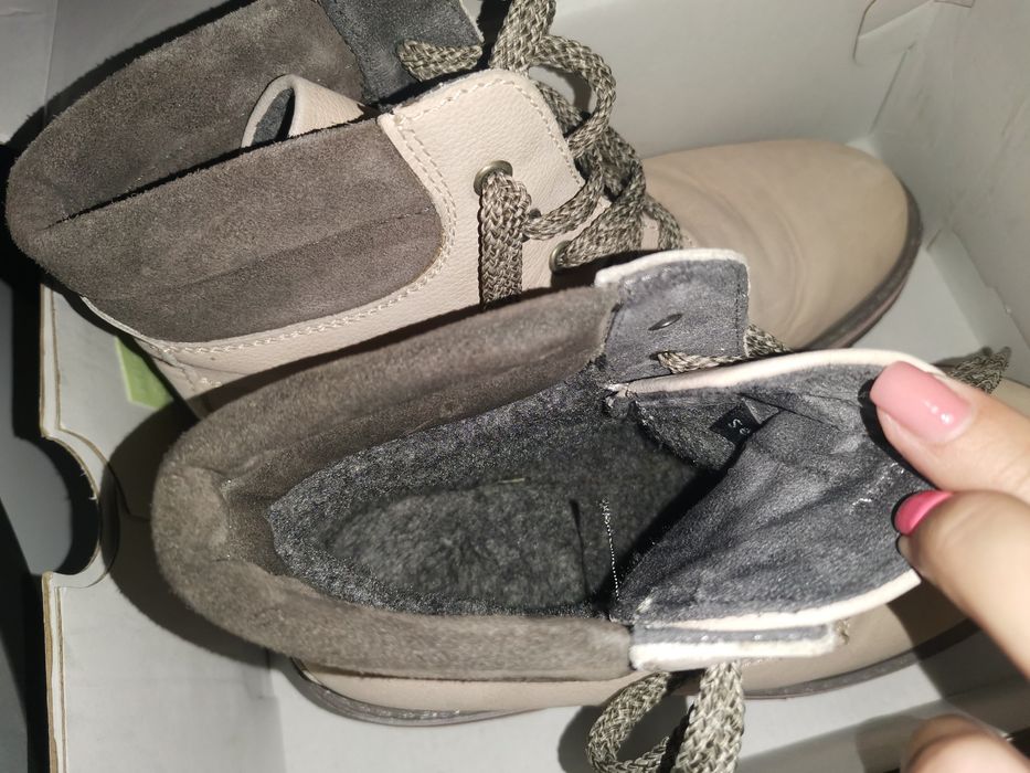Боти ugg 35 номер и36 номер