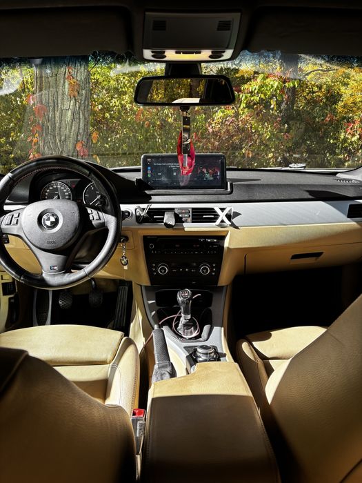 BMW e91 318 d 2008