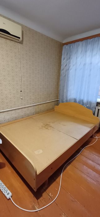 Кровать без матраса хорошая